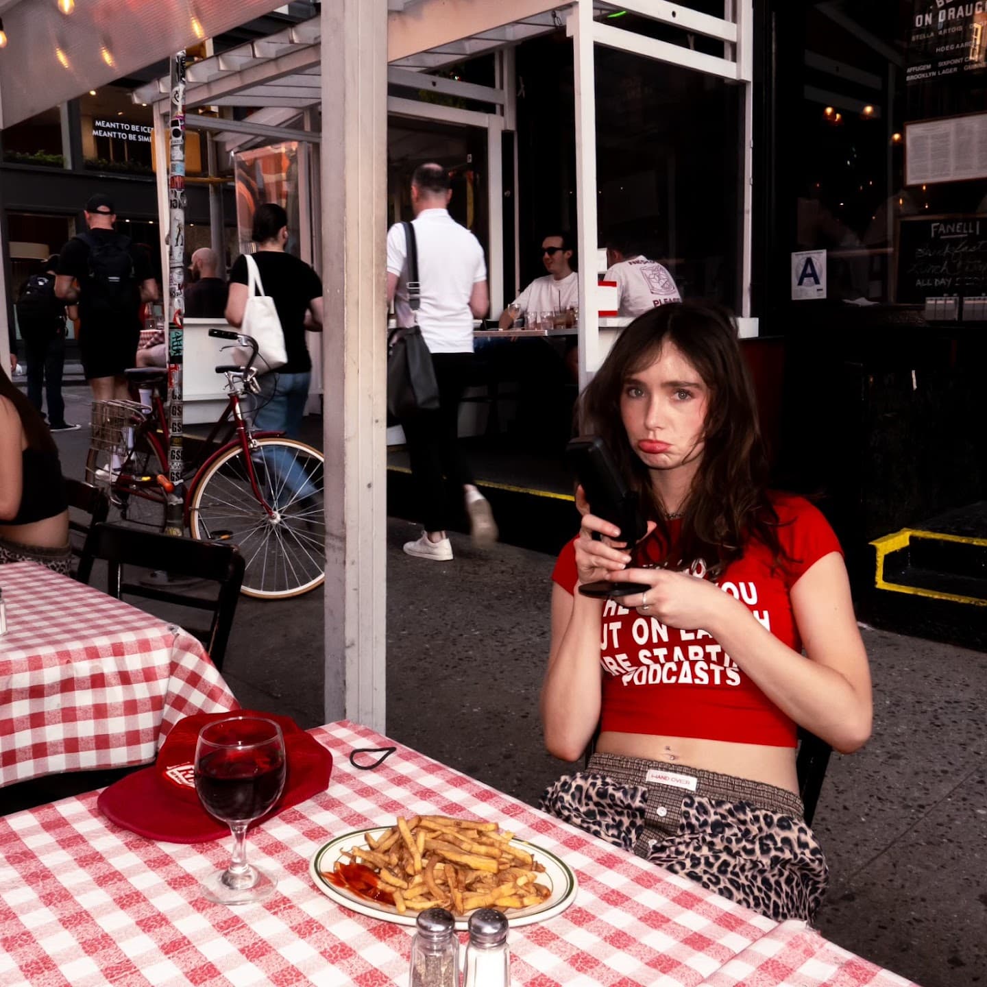 Tess at Fanelli's